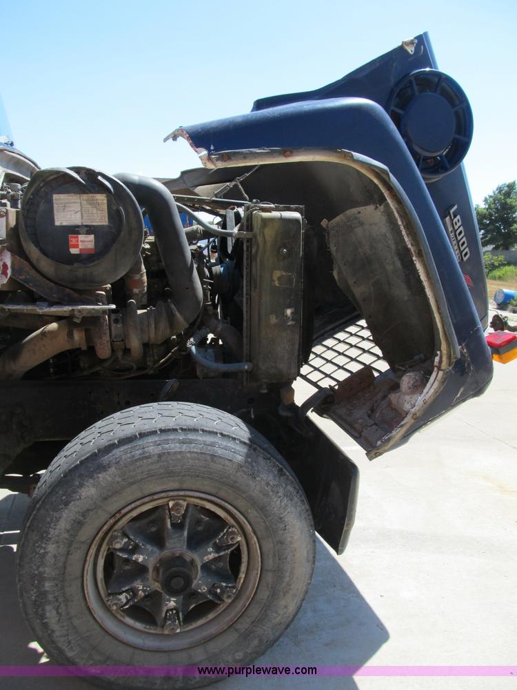 image for item B2797 1987 Ford LT8000 tandem axle dump truck