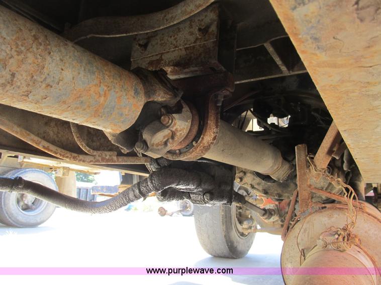 image for item B2797 1987 Ford LT8000 tandem axle dump truck