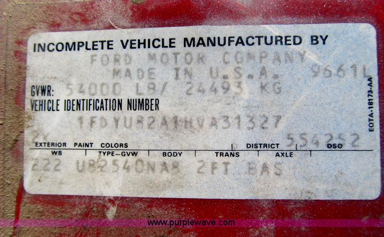 image for item B2797 1987 Ford LT8000 tandem axle dump truck