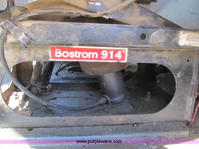 image for item B2798 1994 International 2554 tandem axle dump truck