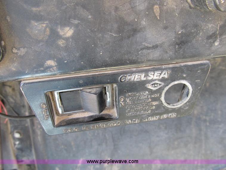 image for item B2798 1994 International 2554 tandem axle dump truck