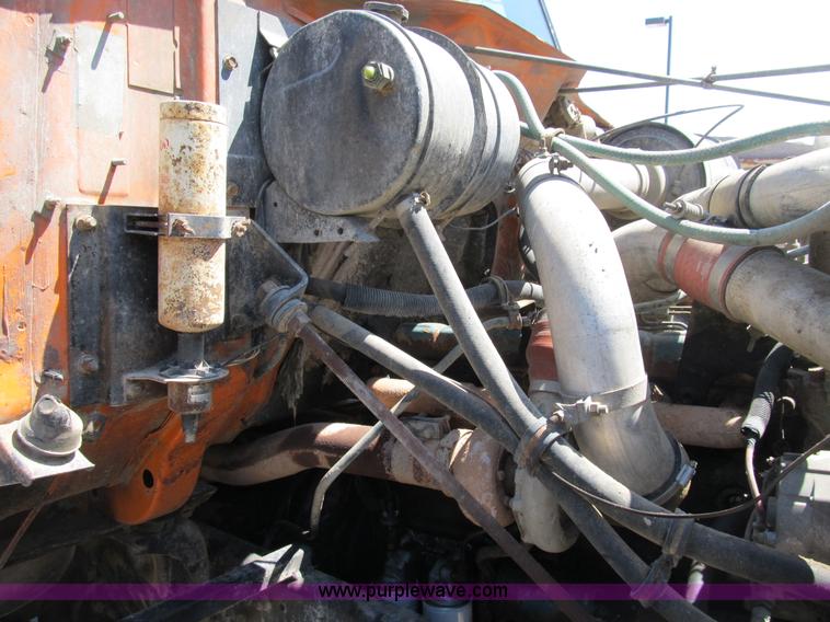 image for item B2798 1994 International 2554 tandem axle dump truck