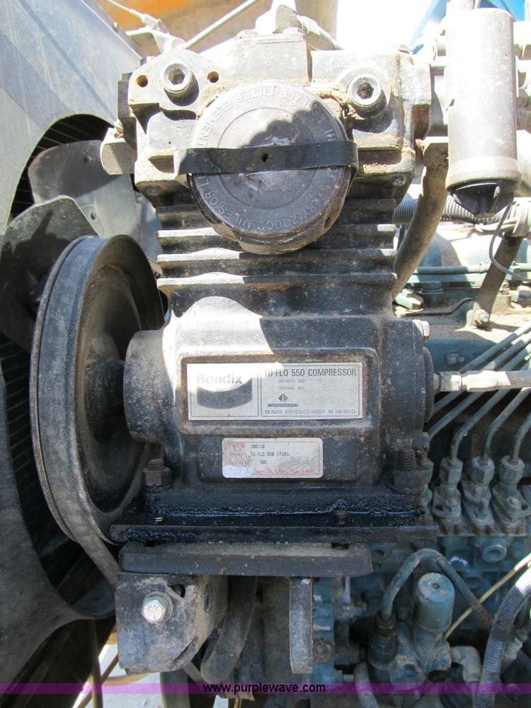 image for item B2798 1994 International 2554 tandem axle dump truck