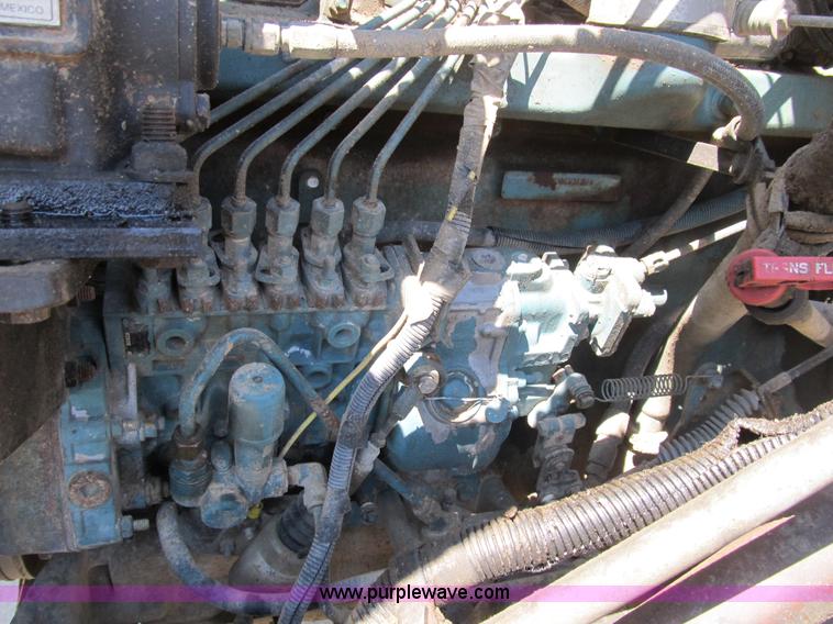 image for item B2798 1994 International 2554 tandem axle dump truck