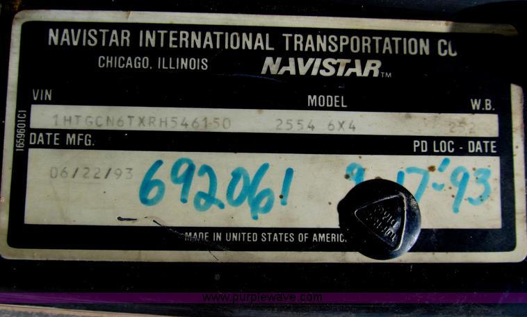 image for item B2798 1994 International 2554 tandem axle dump truck