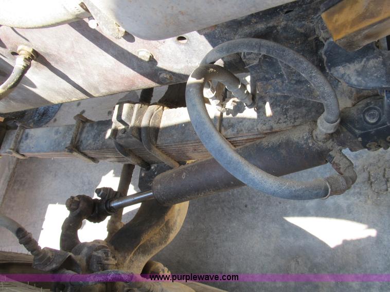 image for item B2799 1986 Ford LT9000 tandem axle dump truck