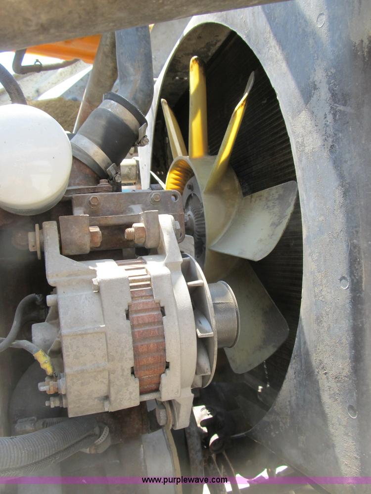 image for item B2800 1993 Ford LT8000 tandem axle mixer truck