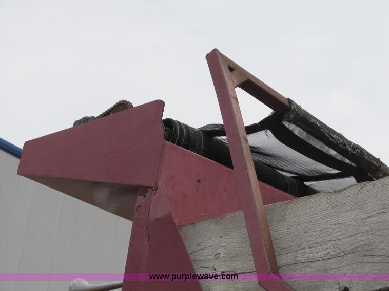 image for item B2801 1987 Ford L8000 tandem axle dump truck