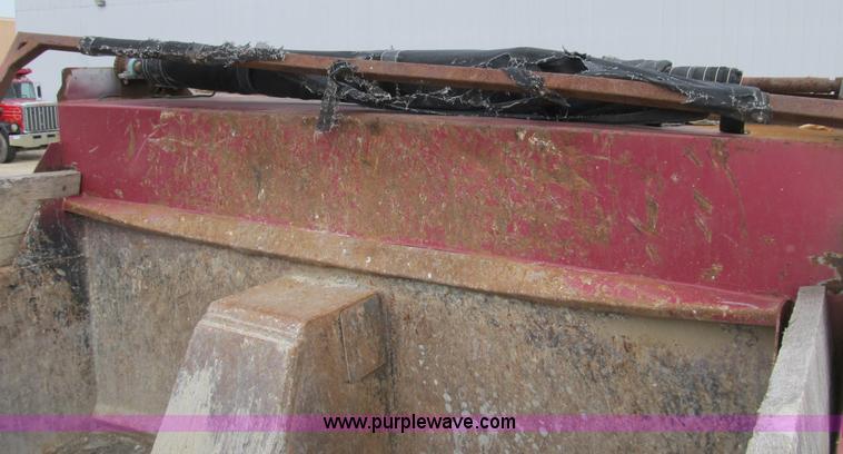 image for item B2801 1987 Ford L8000 tandem axle dump truck