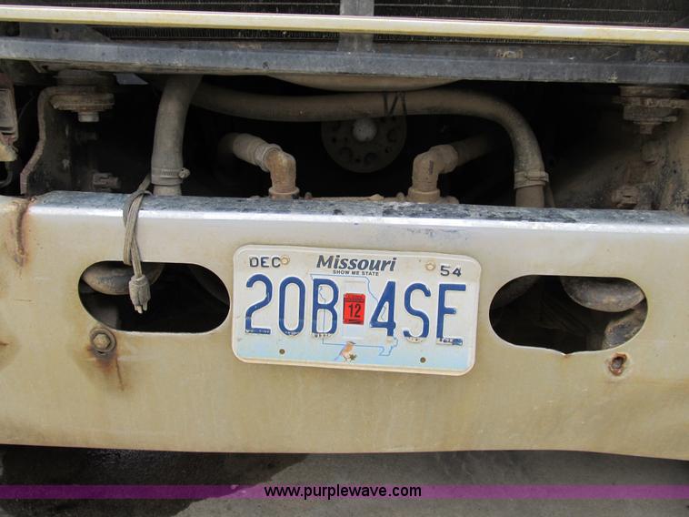 image for item B2801 1987 Ford L8000 tandem axle dump truck