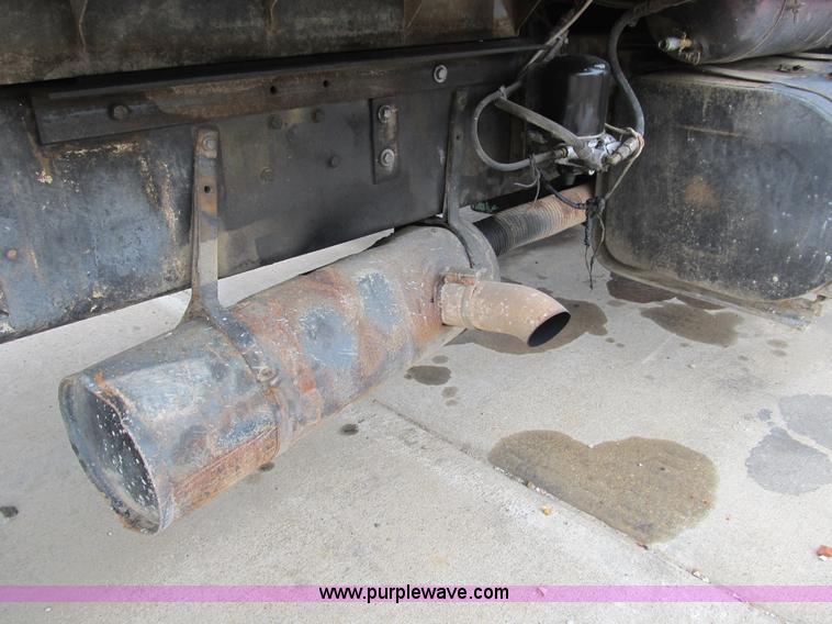 image for item B2801 1987 Ford L8000 tandem axle dump truck