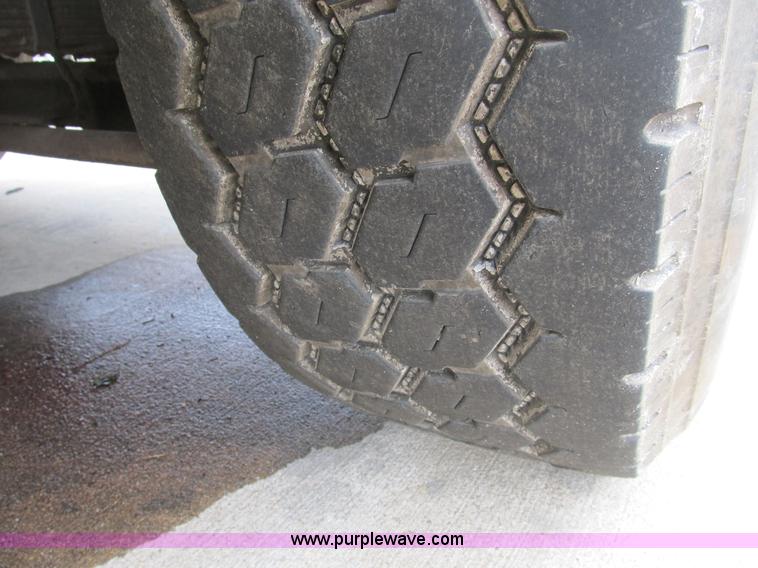 image for item B2801 1987 Ford L8000 tandem axle dump truck