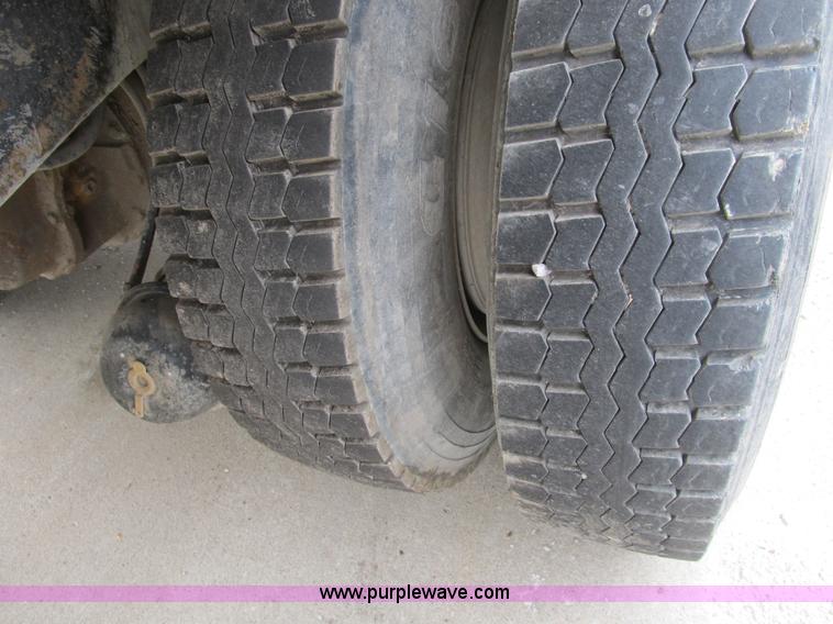 image for item B2801 1987 Ford L8000 tandem axle dump truck