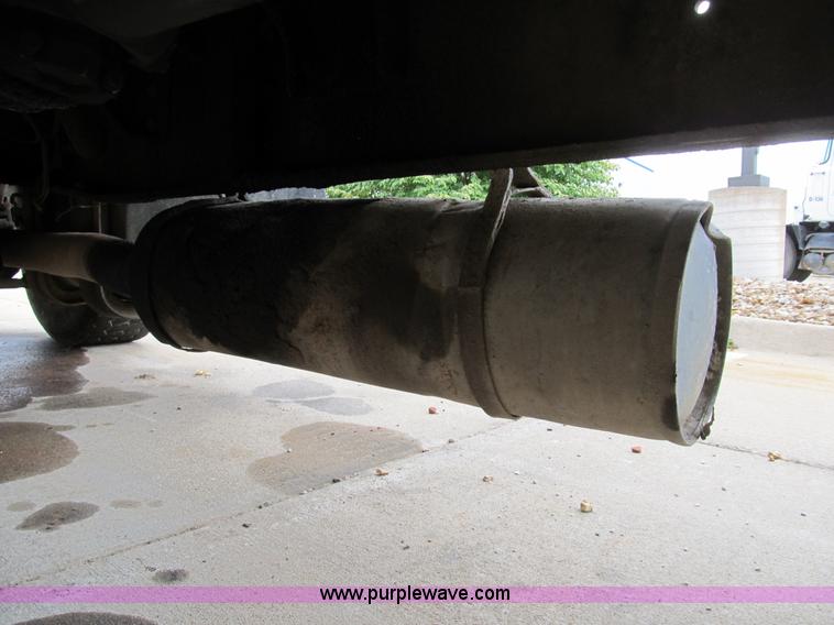 image for item B2801 1987 Ford L8000 tandem axle dump truck