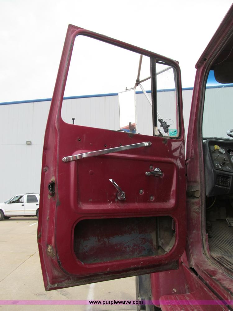 image for item B2801 1987 Ford L8000 tandem axle dump truck