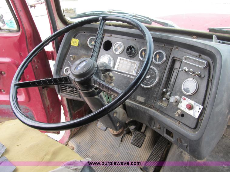 image for item B2801 1987 Ford L8000 tandem axle dump truck