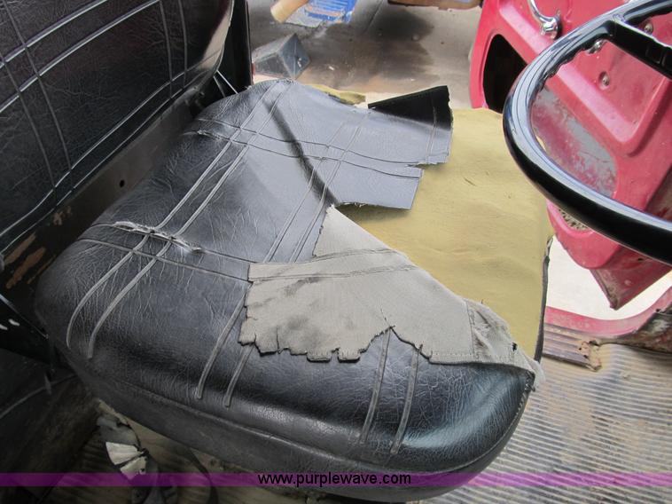 image for item B2801 1987 Ford L8000 tandem axle dump truck