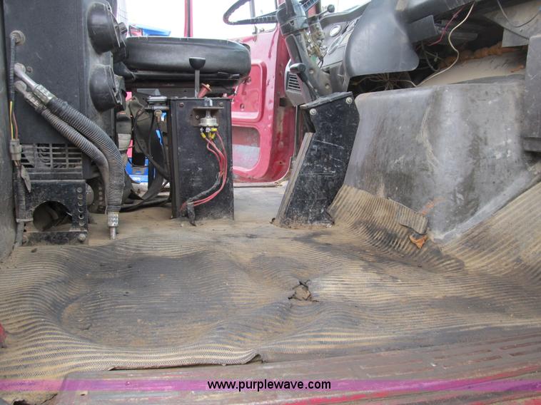 image for item B2801 1987 Ford L8000 tandem axle dump truck