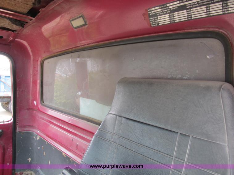 image for item B2801 1987 Ford L8000 tandem axle dump truck