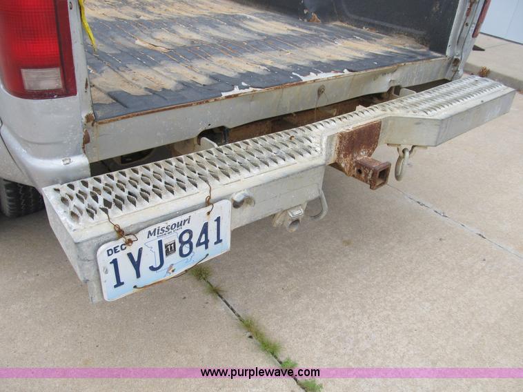 image for item B2803 1993 GMC Sierra C3500 pickup truck