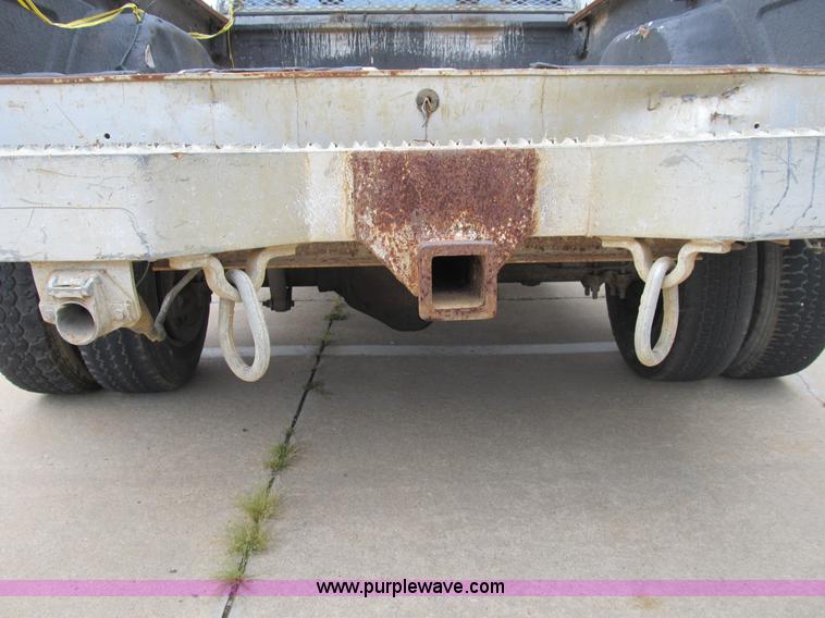 image for item B2803 1993 GMC Sierra C3500 pickup truck