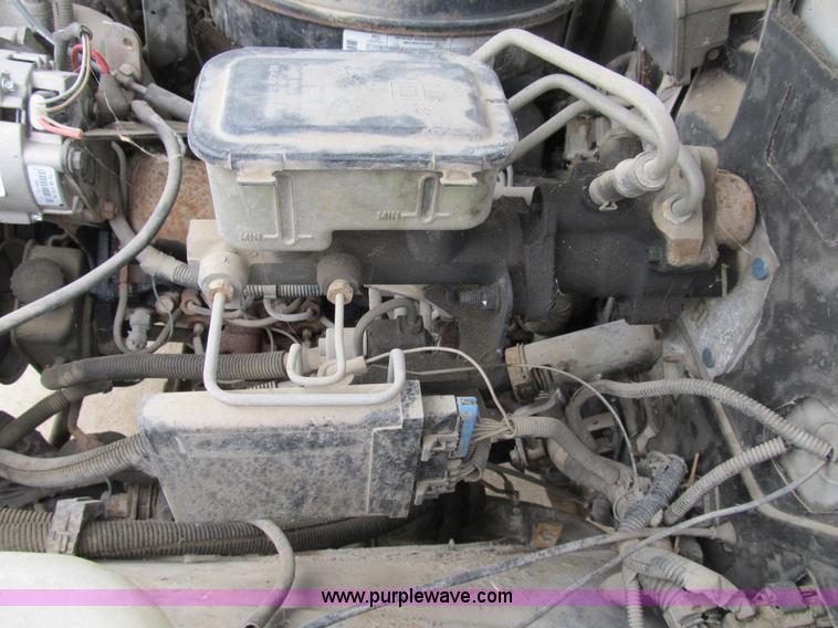 image for item B2803 1993 GMC Sierra C3500 pickup truck