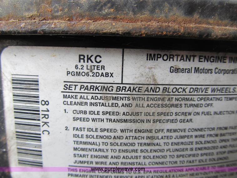 image for item B2803 1993 GMC Sierra C3500 pickup truck