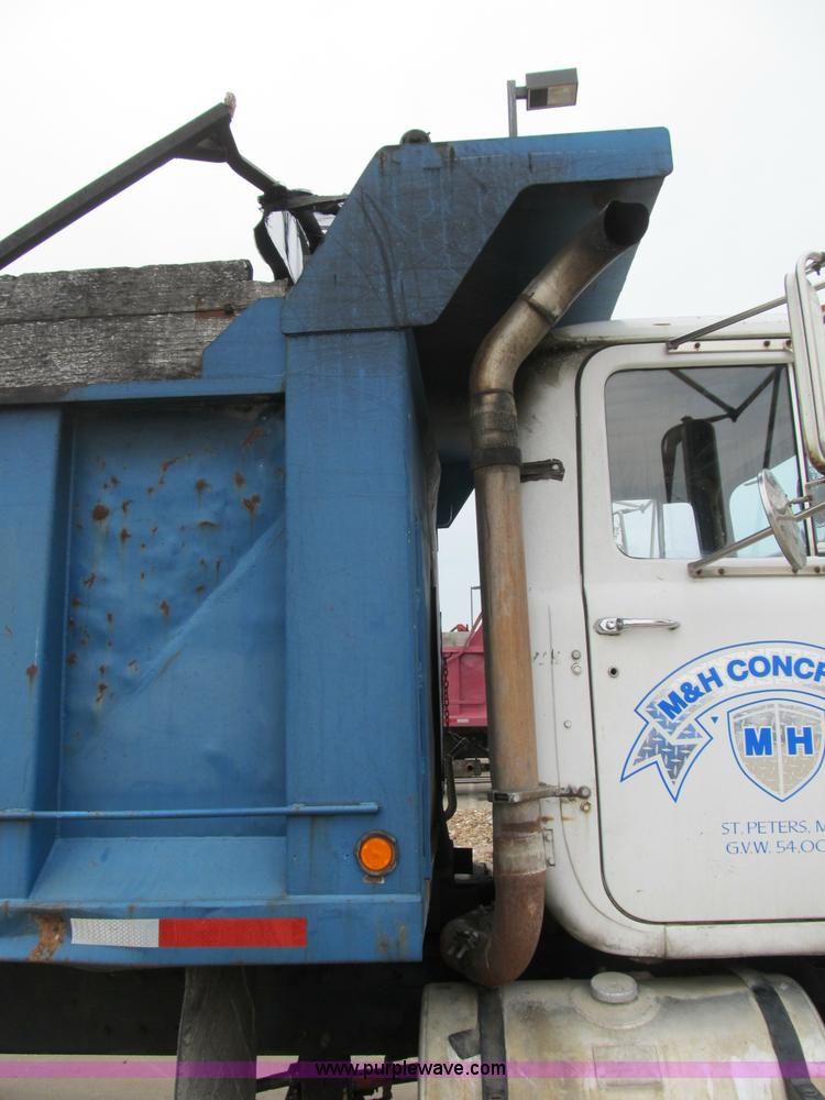 image for item B2804 1986 Mack RS688LST Econodyne tandem axle dump truck