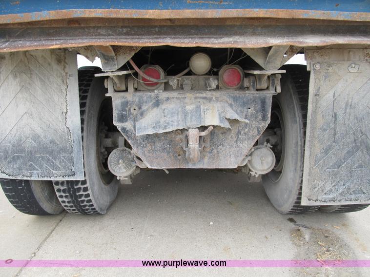 image for item B2804 1986 Mack RS688LST Econodyne tandem axle dump truck