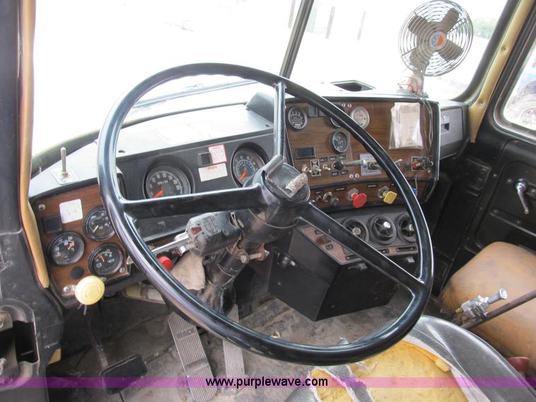 image for item B2804 1986 Mack RS688LST Econodyne tandem axle dump truck