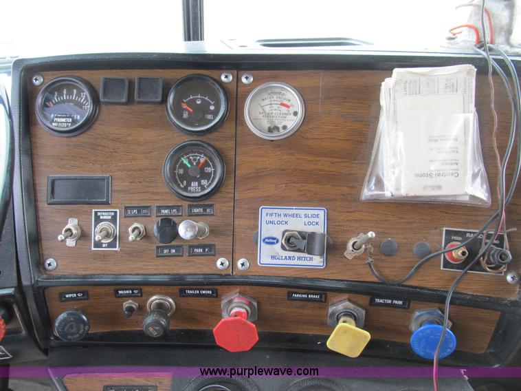 image for item B2804 1986 Mack RS688LST Econodyne tandem axle dump truck