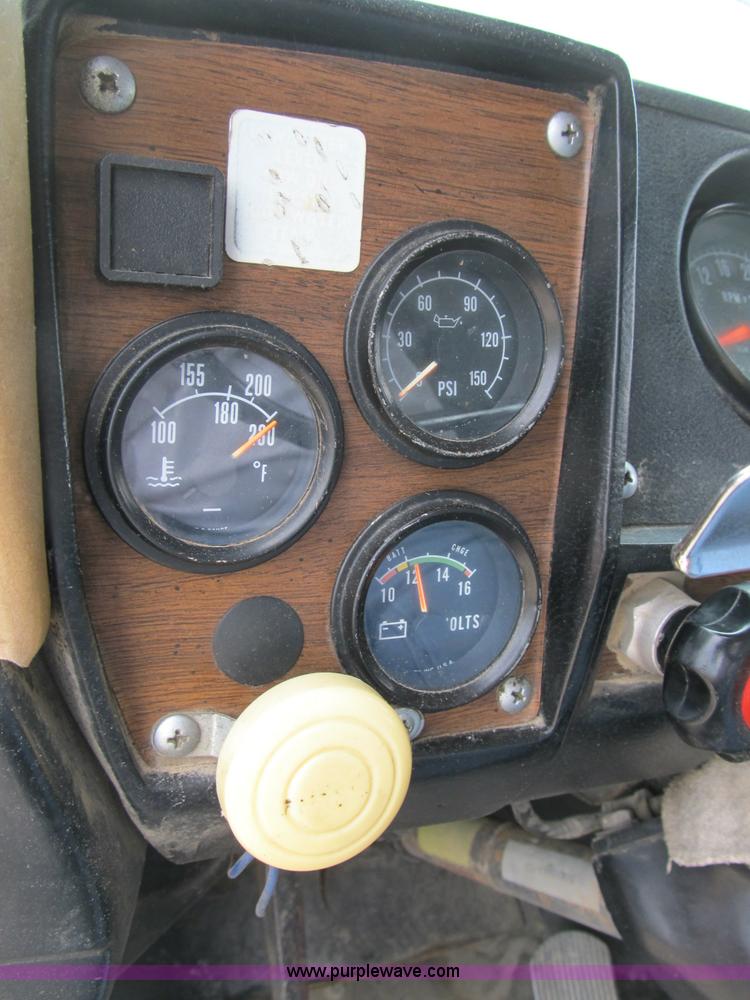 image for item B2804 1986 Mack RS688LST Econodyne tandem axle dump truck