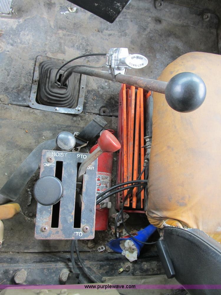 image for item B2804 1986 Mack RS688LST Econodyne tandem axle dump truck