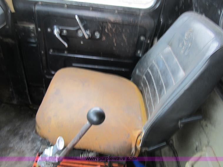 image for item B2804 1986 Mack RS688LST Econodyne tandem axle dump truck