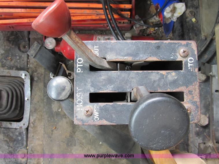 image for item B2804 1986 Mack RS688LST Econodyne tandem axle dump truck