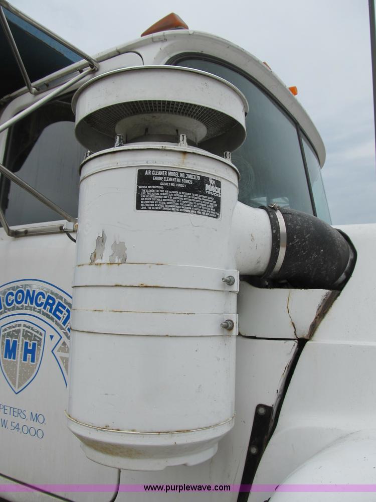 image for item B2804 1986 Mack RS688LST Econodyne tandem axle dump truck