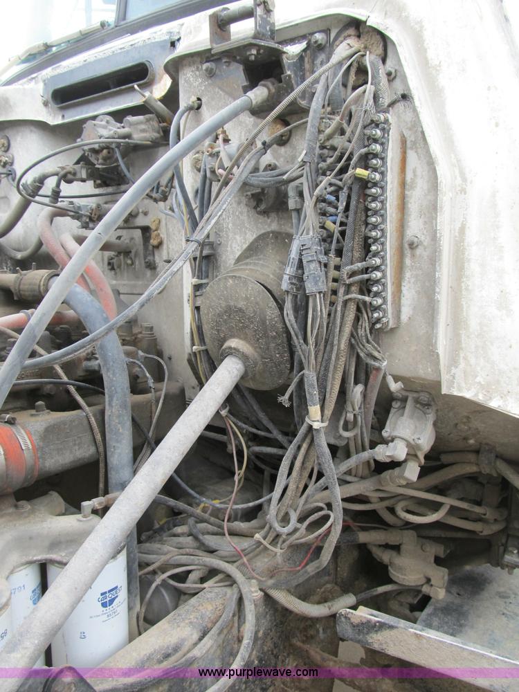 image for item B2804 1986 Mack RS688LST Econodyne tandem axle dump truck