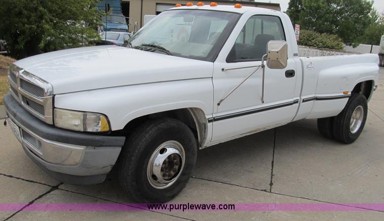 image for item B2805 1994 Dodge Ram 3500 Laramie SLT pickup truck