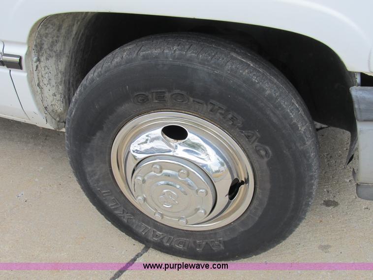 image for item B2805 1994 Dodge Ram 3500 Laramie SLT pickup truck