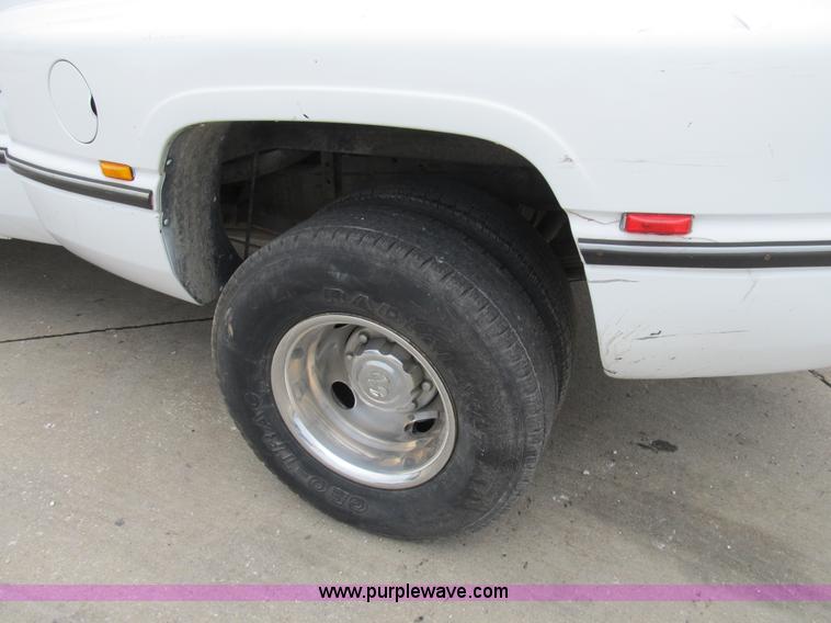 image for item B2805 1994 Dodge Ram 3500 Laramie SLT pickup truck