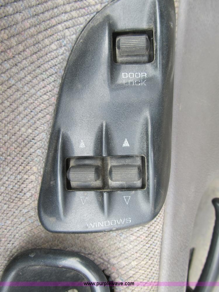 image for item B2805 1994 Dodge Ram 3500 Laramie SLT pickup truck