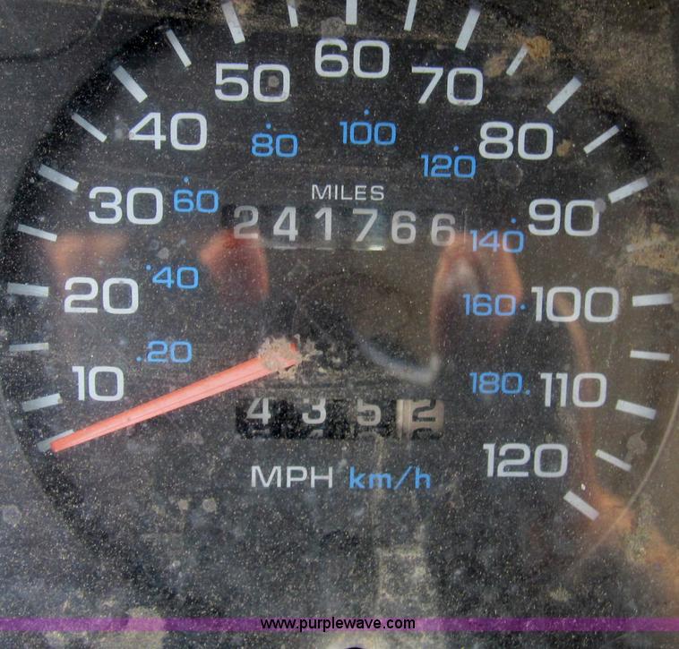 image for item B2805 1994 Dodge Ram 3500 Laramie SLT pickup truck