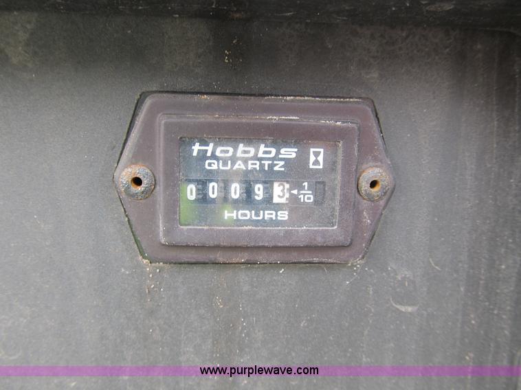 image for item B2813 2005 Ford F550 XL Super Duty utility pickup truck