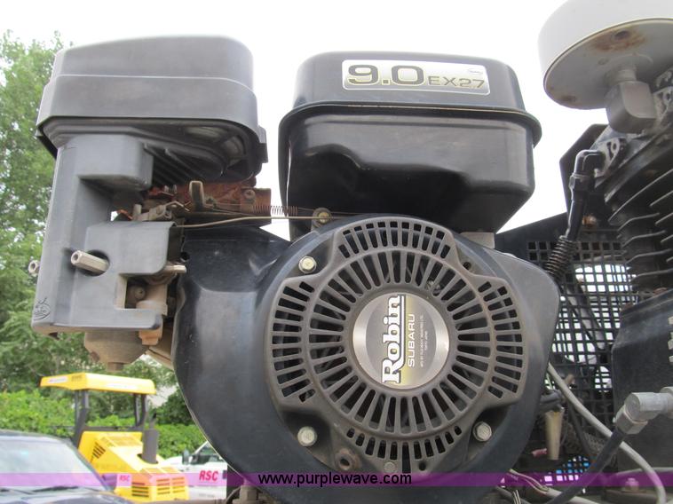 image for item B2814 2006 Ford F550 XL Super Duty utility pickup truck