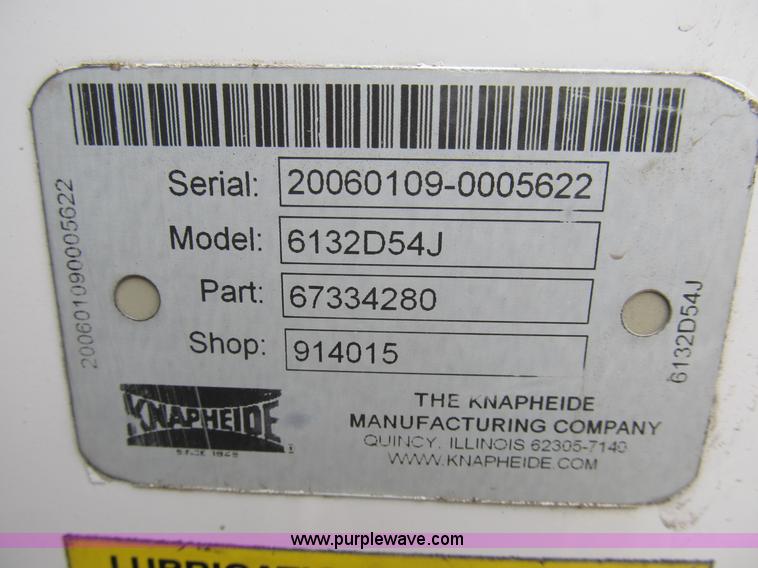 image for item B2814 2006 Ford F550 XL Super Duty utility pickup truck