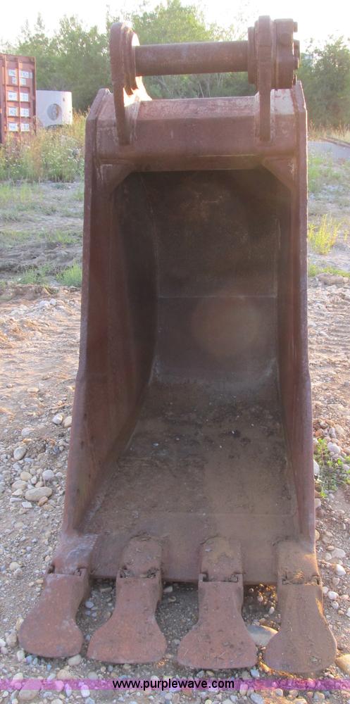 image for item B2817 CF excavator bucket