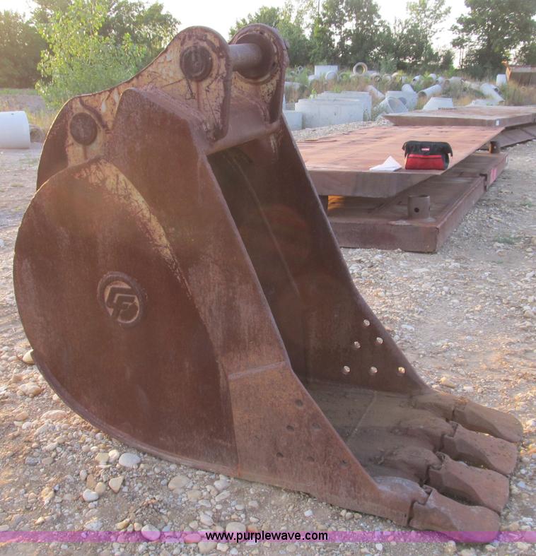 image for item B2817 CF excavator bucket