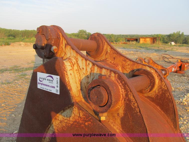 image for item B2817 CF excavator bucket