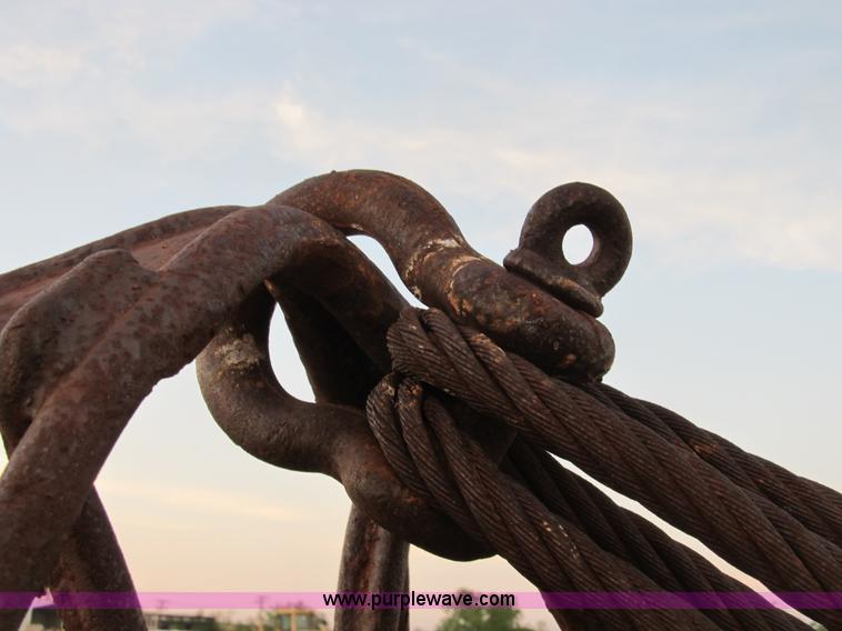 image for item B2820 1994 concrete bucket