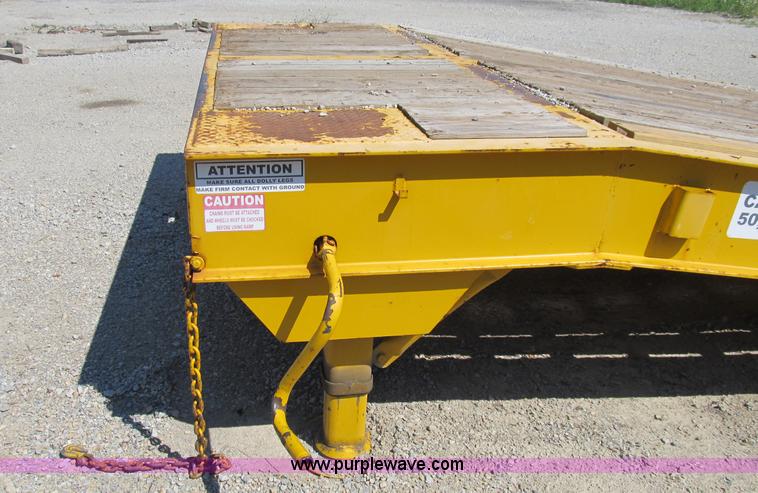image for item B2826 Ledwell LW25X120 portable loading dock